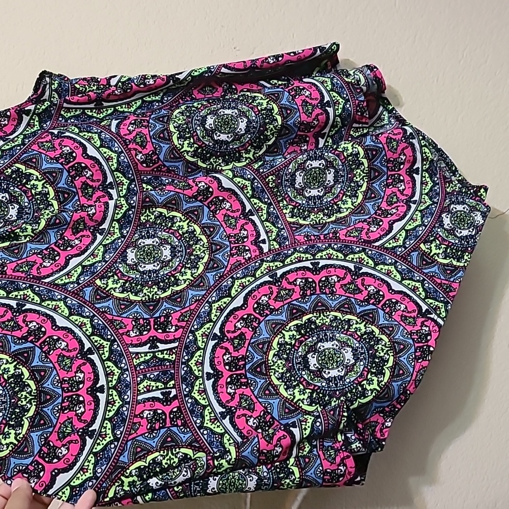 Mandala Print Tank Top - Picture 2 of 6